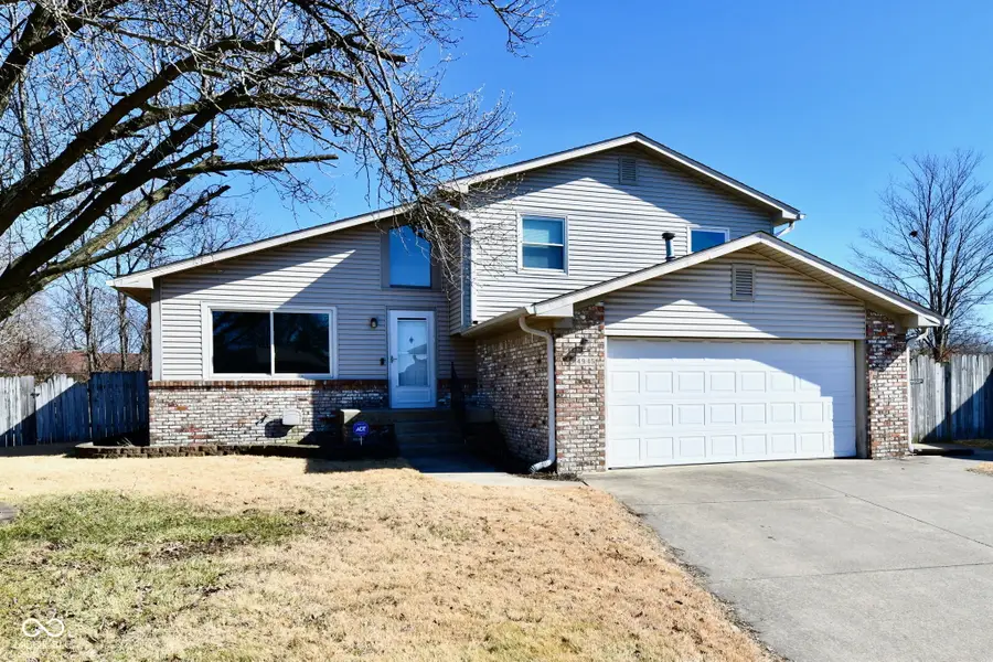 4945 Royal Orbit Court, Indianapolis, IN 46237 - #2
