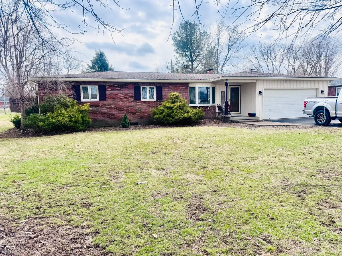 1037 E Lakeshore Drive, Greensburg, IN 47240 - #1