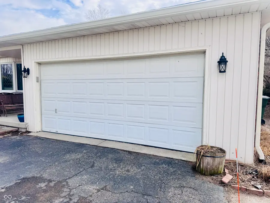 1037 E Lakeshore Drive, Greensburg, IN 47240 - #3