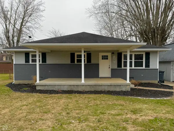 1307 W Cope Lane, Scottsburg, IN 47170