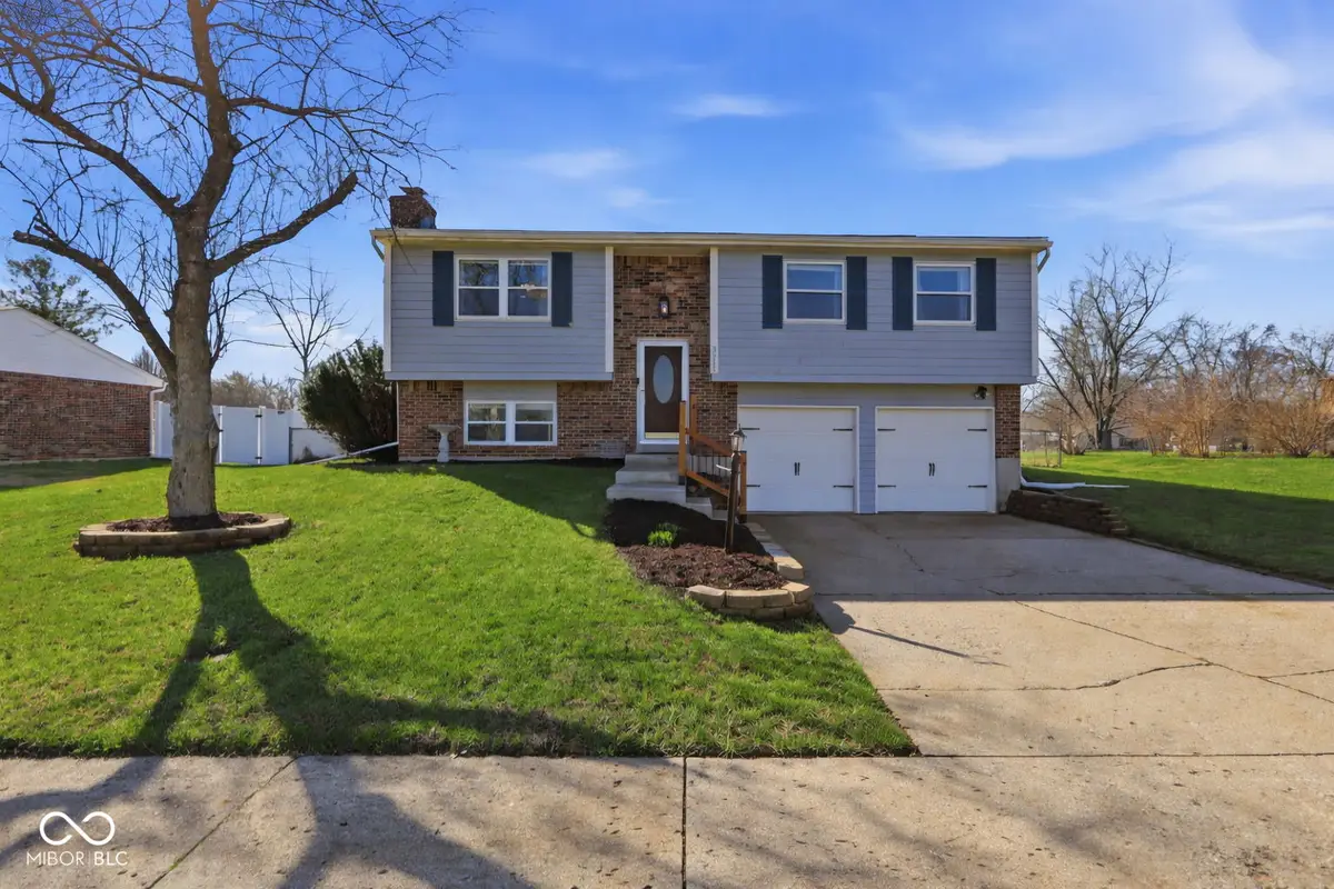 3911 Mistletoe Drive, Indianapolis, IN 46237 - #1