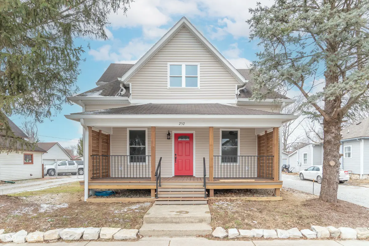 252 S Main Street, Cloverdale, IN 46120 - #1