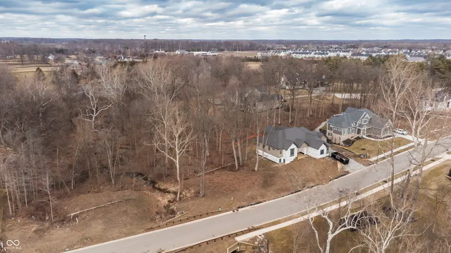 10710 Dartmoor Way, Zionsville, IN 46077 - #2