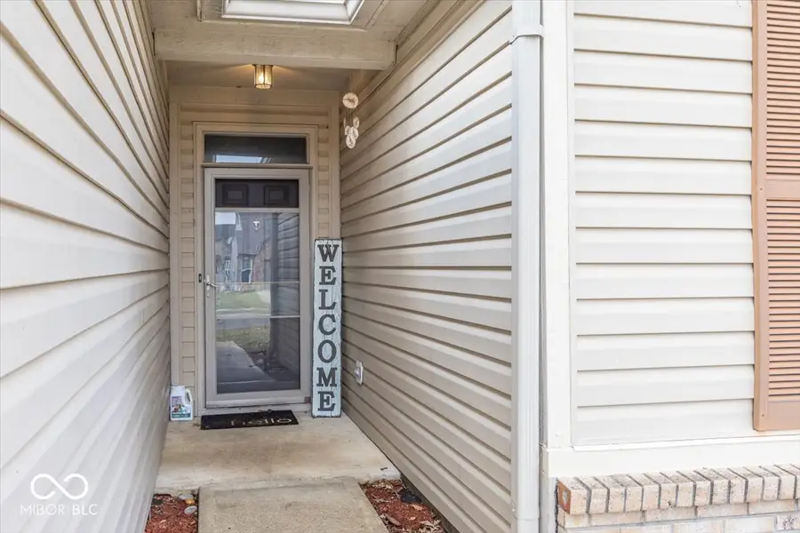 4162 S Woodtrail Lane, New Palestine, IN 46163 - #2