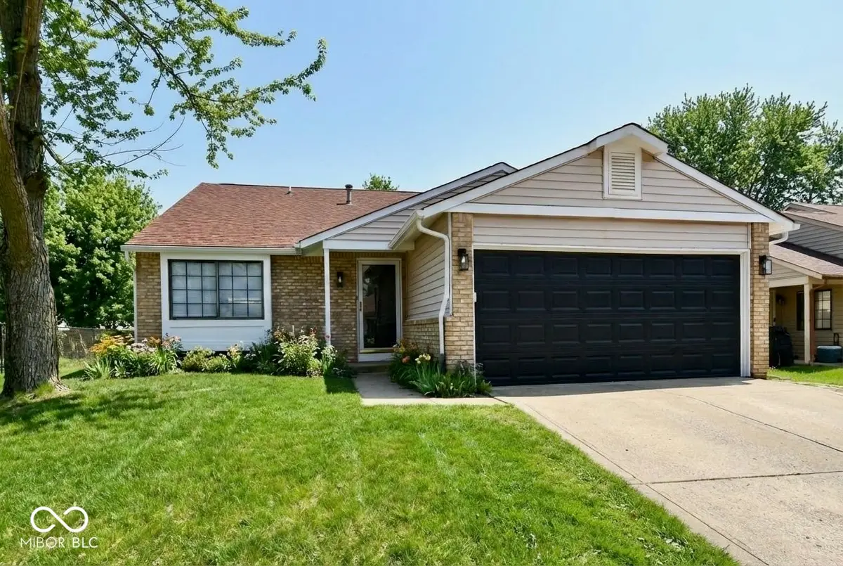 4117 Luxembourg Circle E, Indianapolis, IN 46228 - #1