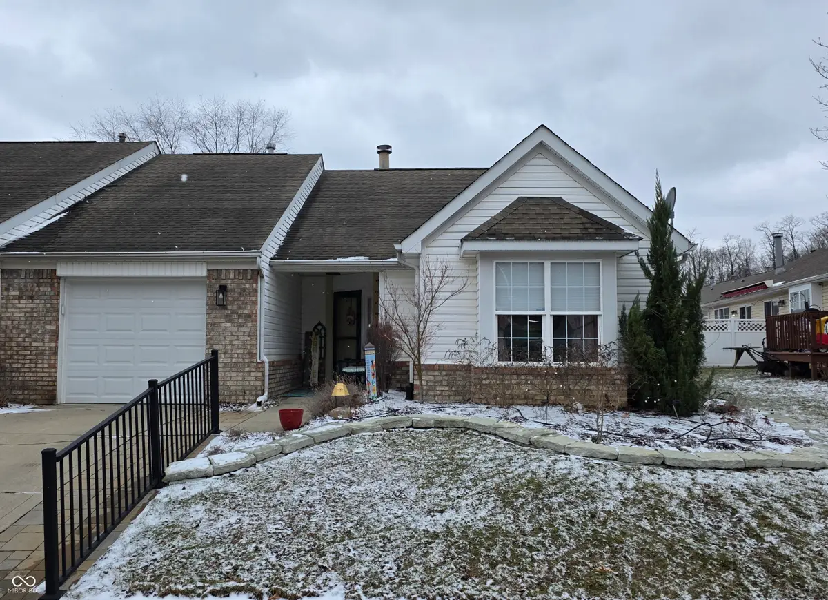 5414 N Spring Creek Circle, Indianapolis, IN 46254 - #1