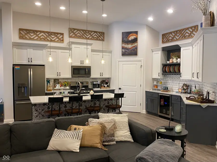 2808 Stones Bay Drive, Greenwood, IN 46143 - #2