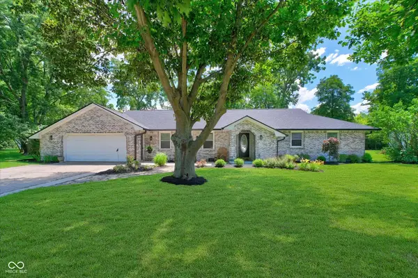 1492 Woodscliff Drive, Anderson, IN 46012