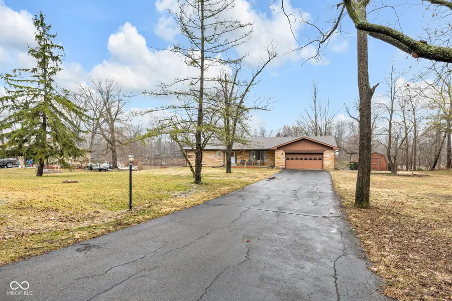 4242 Lakewood Court, Clayton, IN 46118 - #2