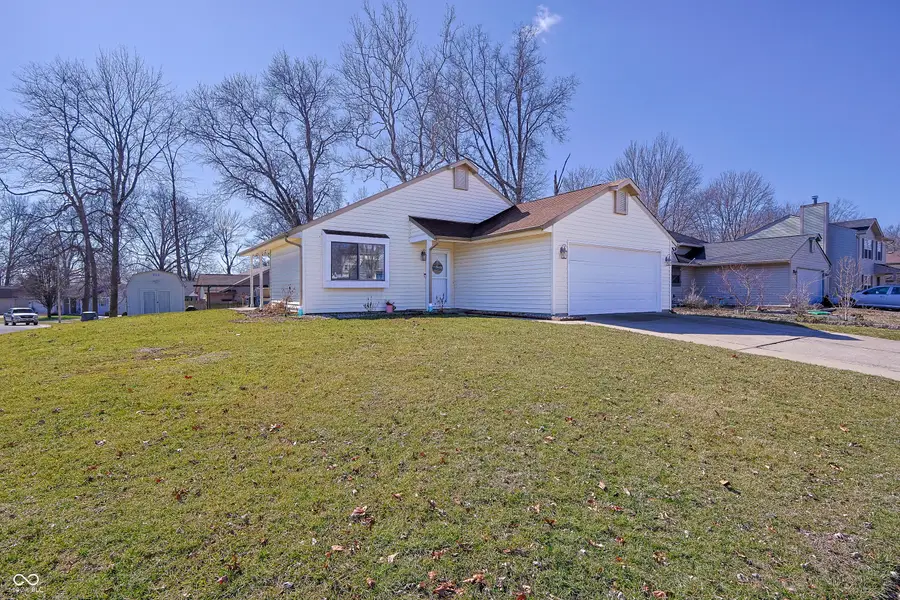 1615 Thresher Drive, Columbus, IN 47201 - #3