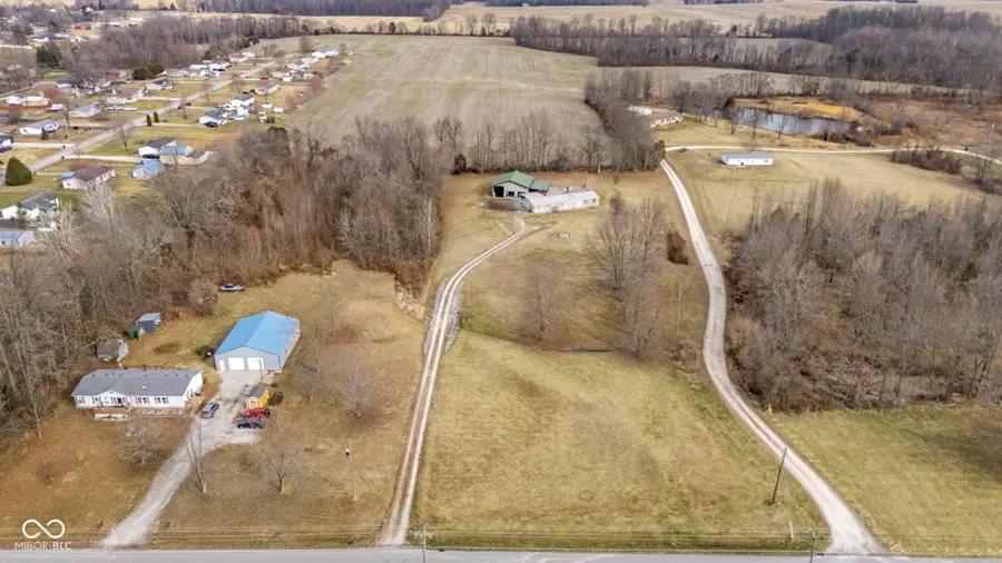 1317 E Cutshall Road, Scottsburg, IN 47170 - #3