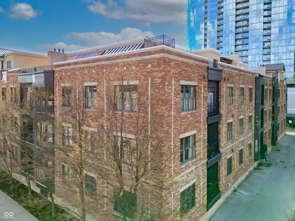 355 E Ohio Street #221, Indianapolis, IN 46204