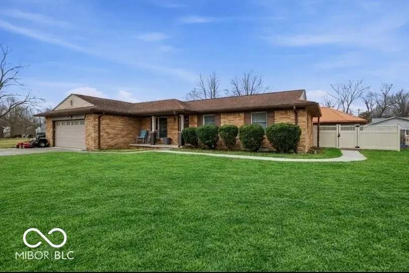 98 E Meadow Glen Drive, Brazil, IN 47834 - #2