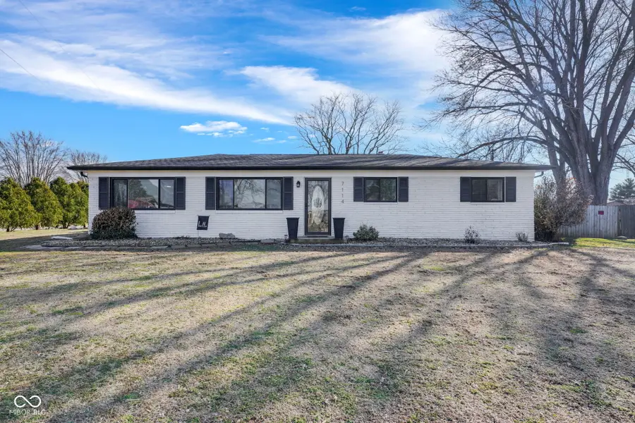 7114 S Midland Avenue, Columbus, IN 47201 - #2