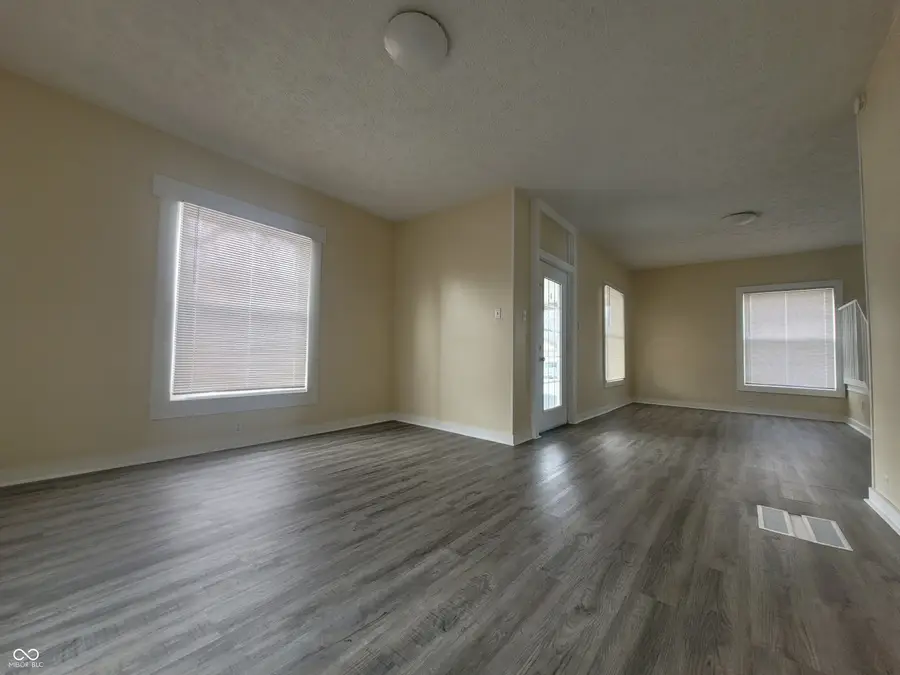 500 E College Street, Crawfordsville, IN 47933 - #3