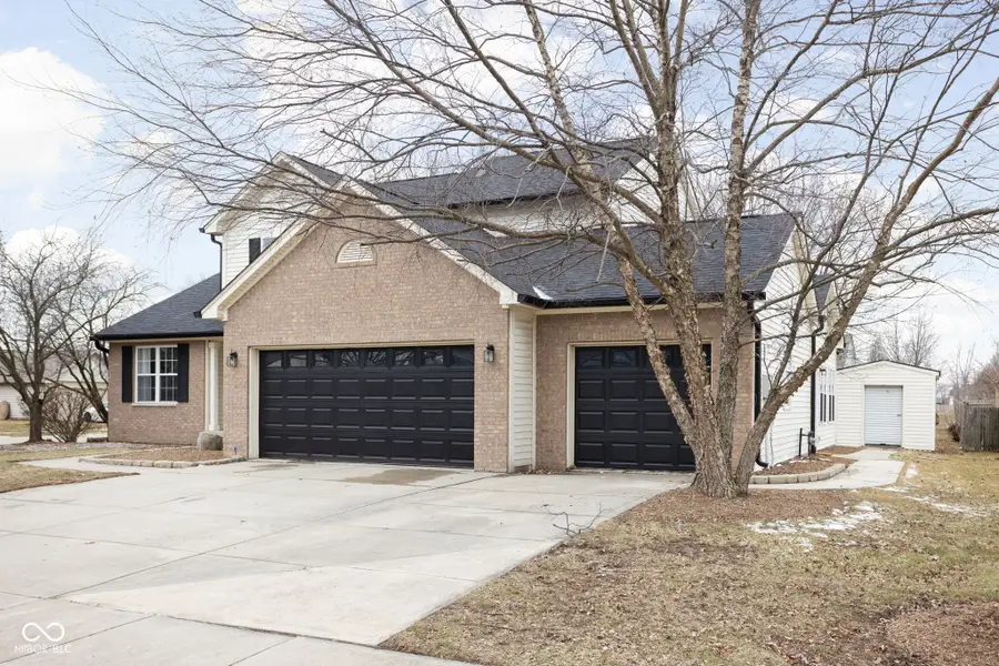 832 Port Drive, Avon, IN 46123 - #3