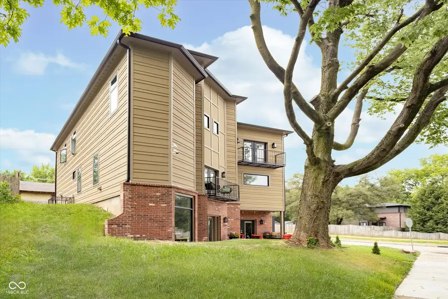 2130 Brookside Parkway North Drive, Indianapolis, IN 46201 - #2