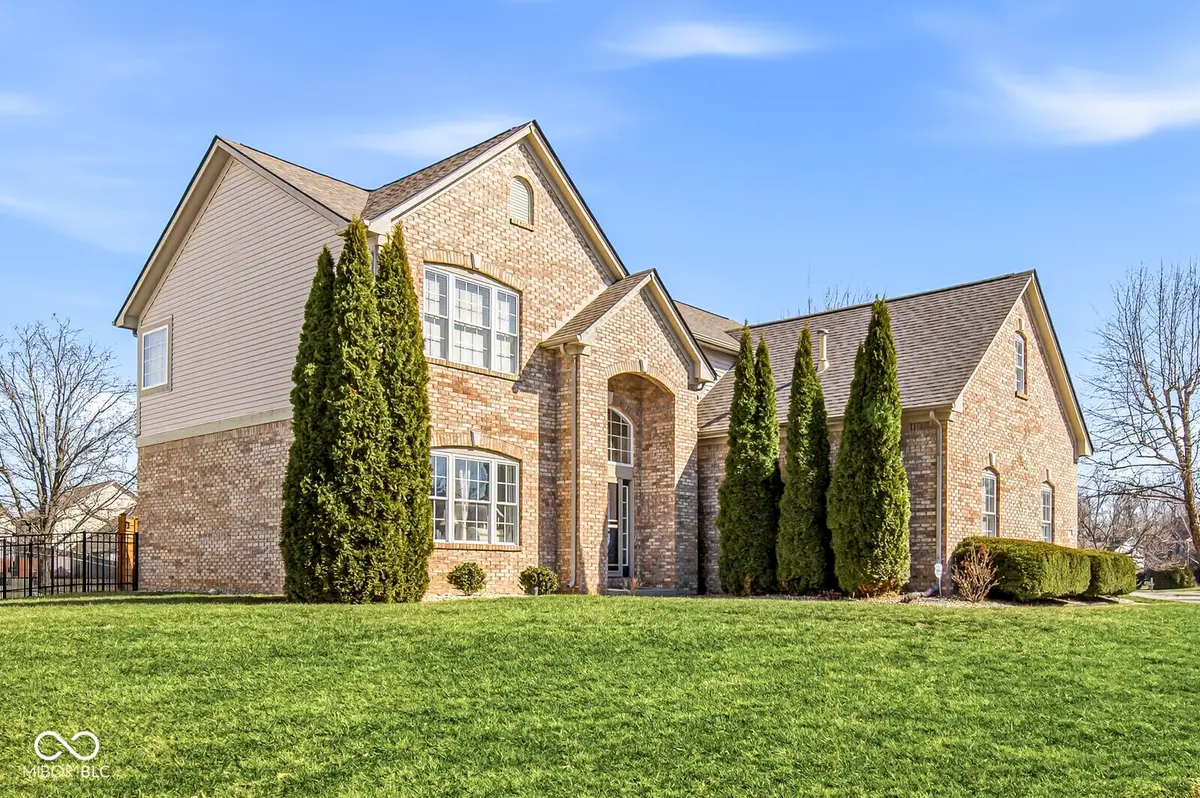 5302 Berkshire South Boulevard, Greenwood, IN 46142 - #1