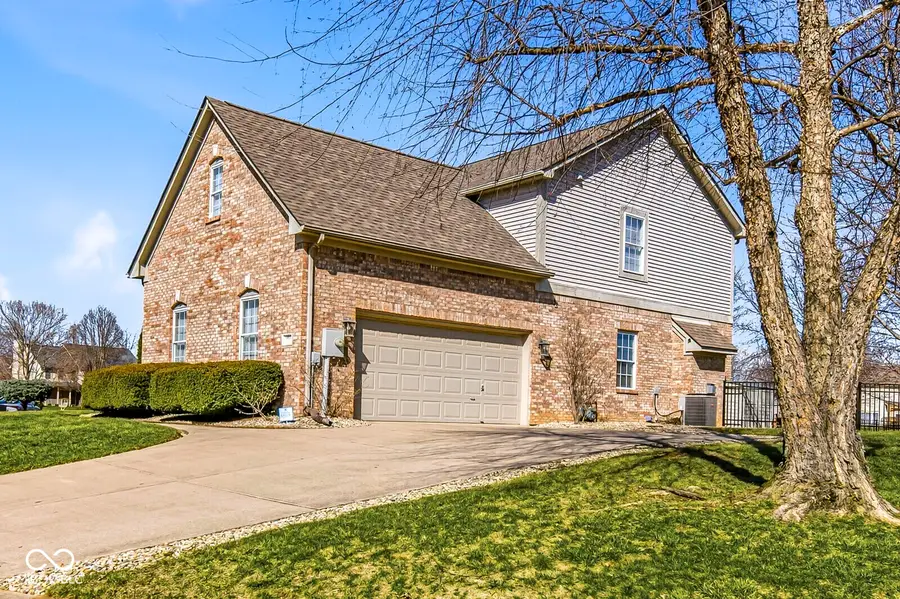 5302 Berkshire South Boulevard, Greenwood, IN 46142 - #2