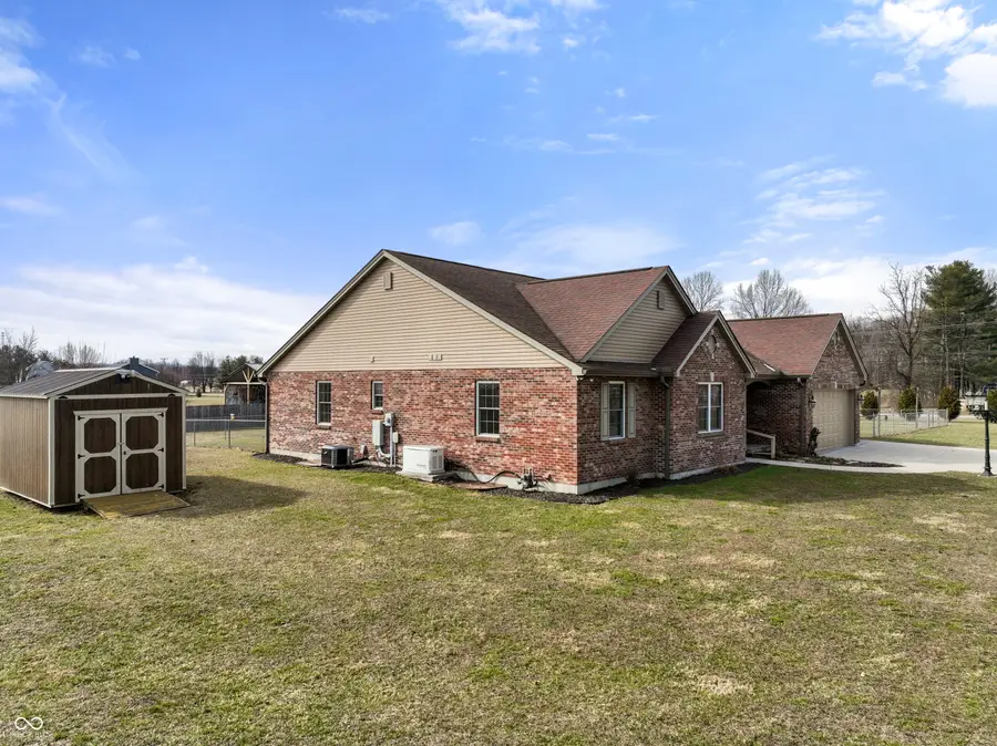 9032 E Edgewood Lane, Sunman, IN 47041 - #3