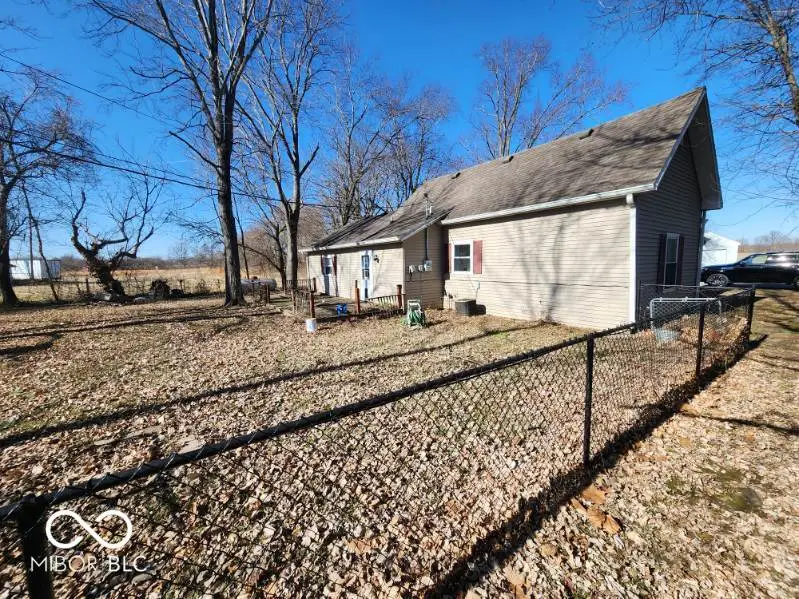 313 W Clark Lane, Fairland, IN 46126 - #3