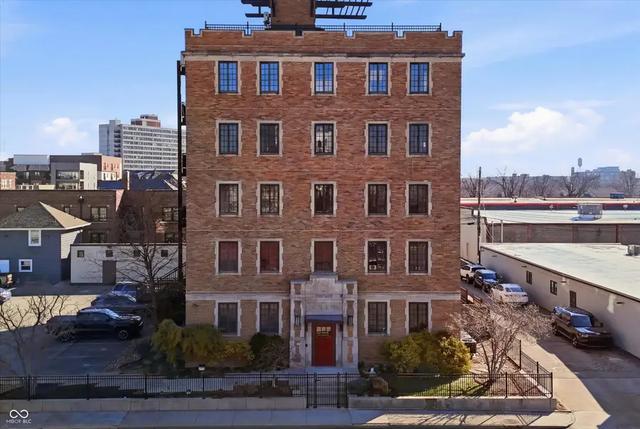 825 N Delaware Street #3B, Indianapolis, IN 46204 - #3