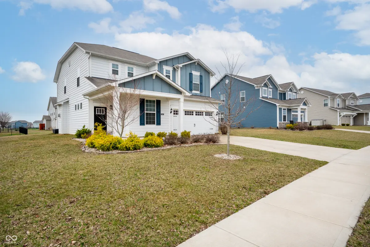 15469 Eastpark Circle W, Fishers, IN 46037 - #1