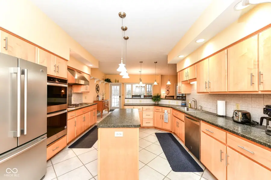 1624 W Country Manor Lane, Anderson, IN 46013 - #3