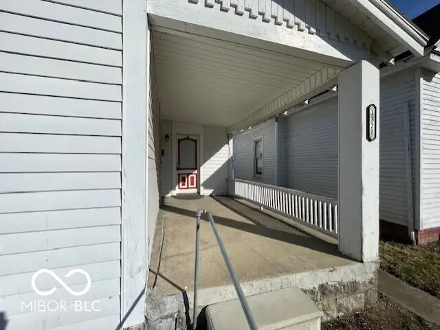 1327 Sycamore Street, Columbus, IN 47201 - #3