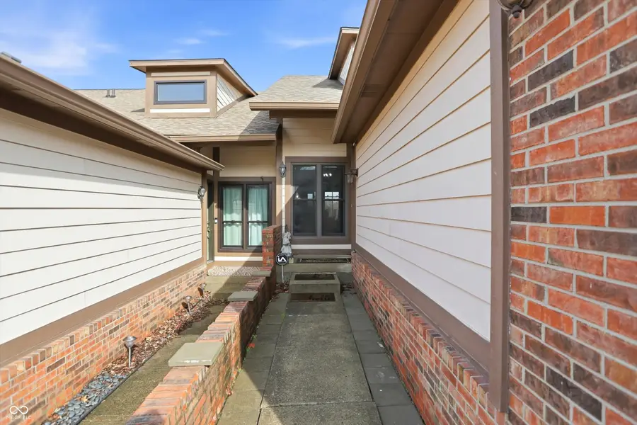 656 Cielo Vista Drive, Greenwood, IN 46143 - #2