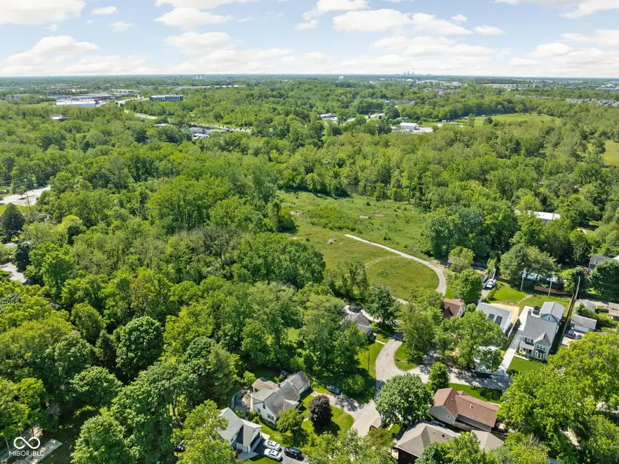 410 S Fourth Street, Zionsville, IN 46077 - #3