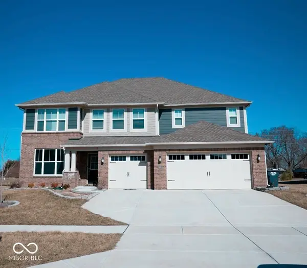 902 Garrison Drive, Greenwood, IN 46143