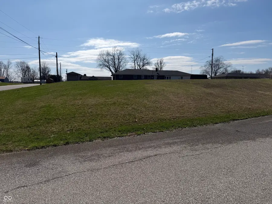 7000 N Block Court Street, Seymour, IN 47274 - #2