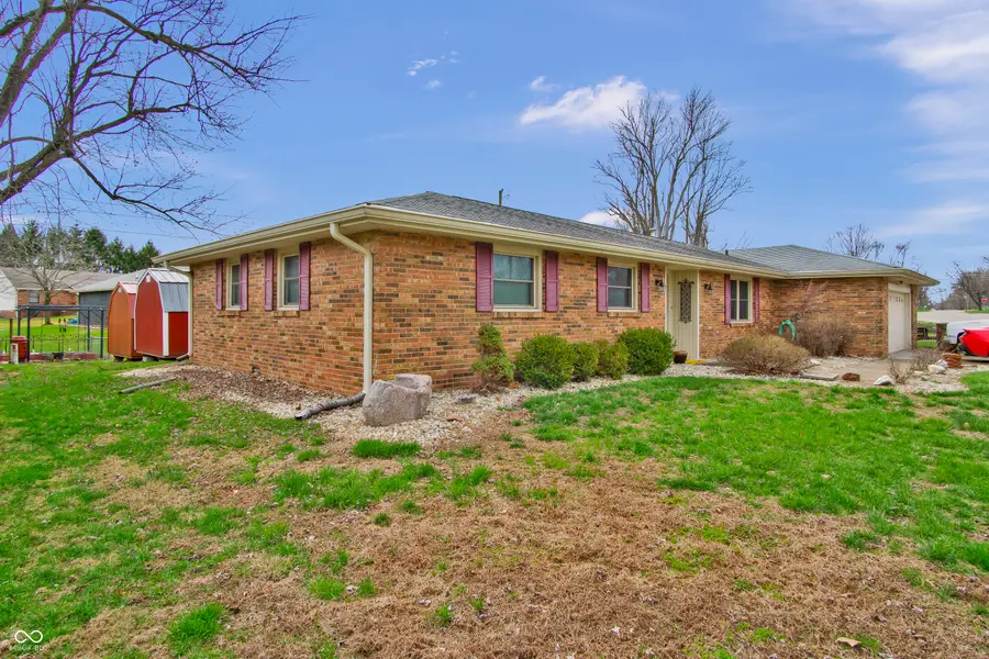 4525 Chapel Drive, Columbus, IN 47203 - #2