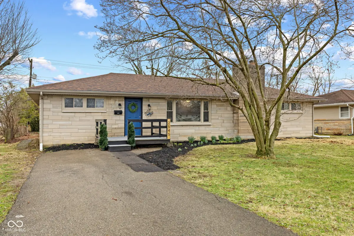 2545 Franklin Street, Columbus, IN 47201 - #1