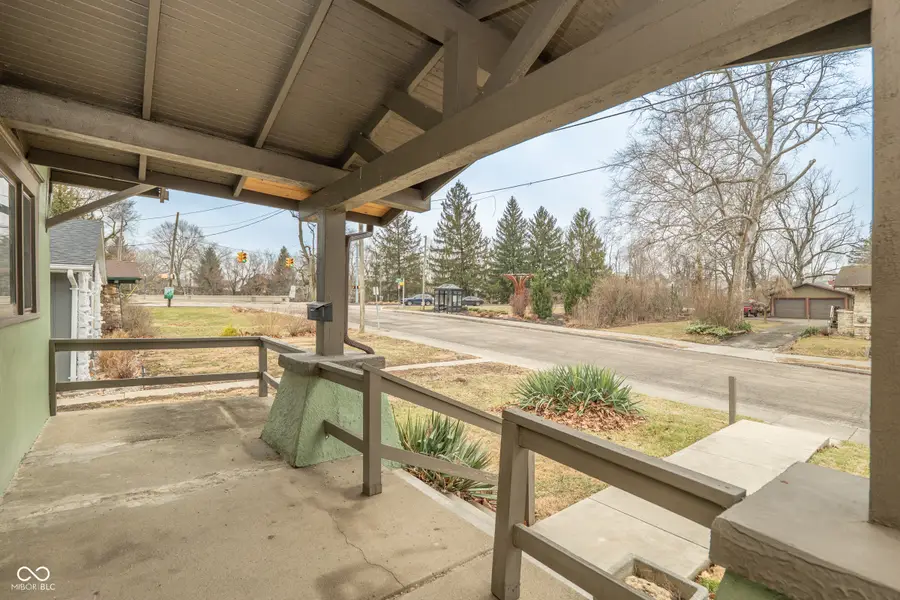 208 N Meeks Avenue, Muncie, IN 47303 - #2