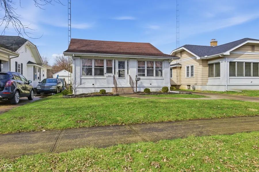 2921 Iowa Avenue, Connersville, IN 47331 - #2