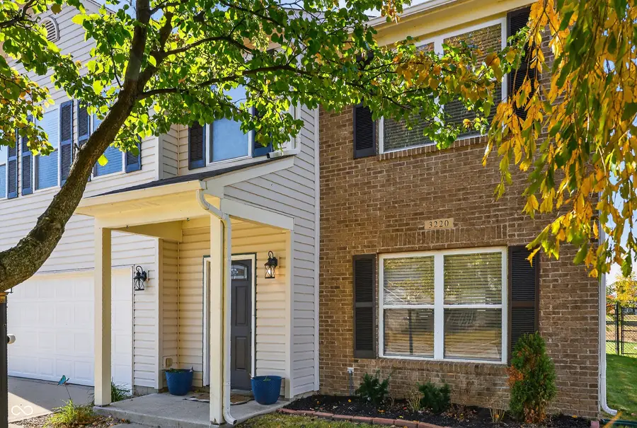 3220 Lakestream Drive, Columbus, IN 47201 - #3