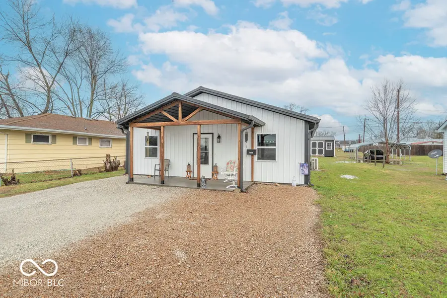 1040 Roosevelt Street, Linton, IN 47441 - #2