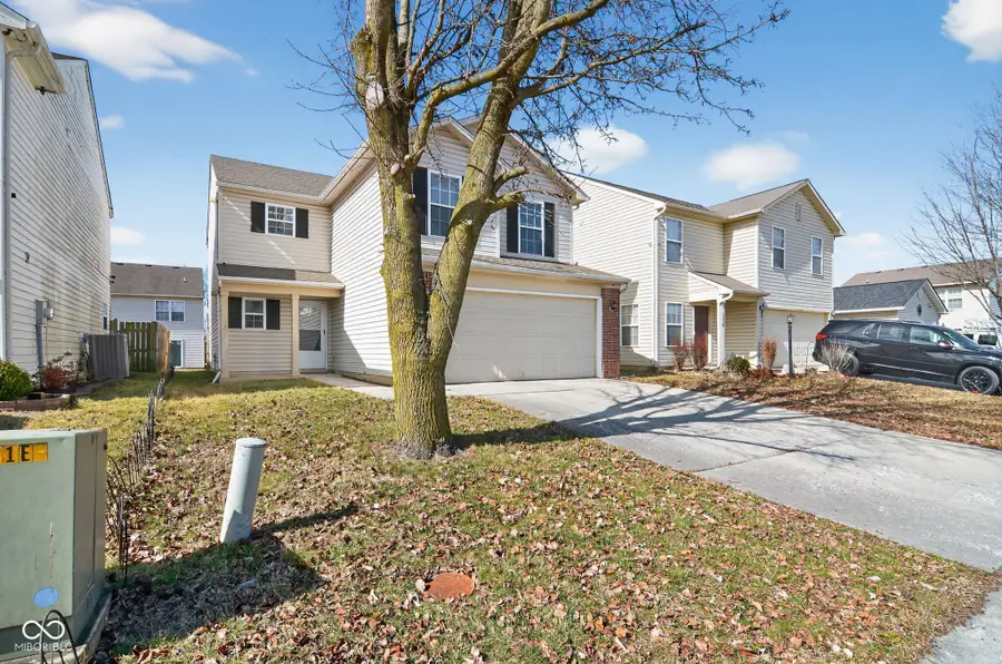 3932 Roundwood Drive, Indianapolis, IN 46235 - #2