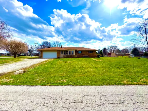 6035 Bluff Acres Drive, Greenwood, IN 46143