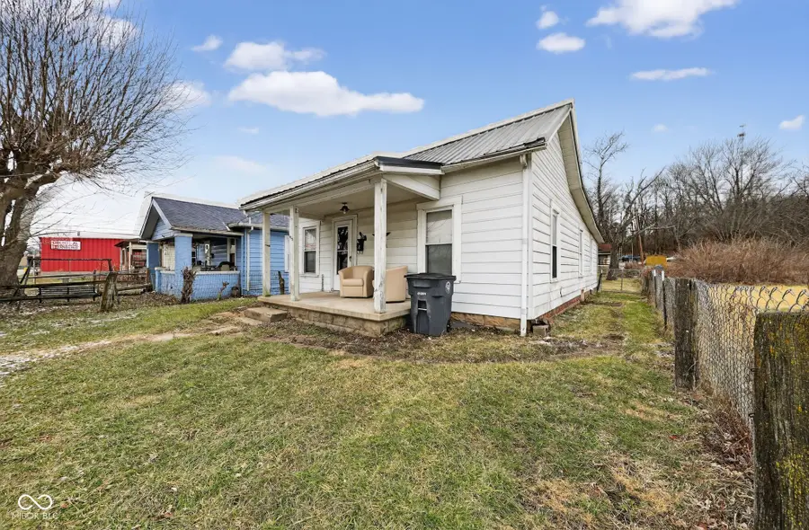 1713 Kentucky Avenue, Connersville, IN 47331 - #2