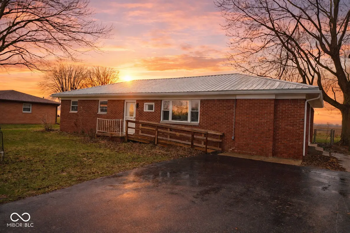 2183 S Fairview Drive, Shelbyville, IN 46176 - #1