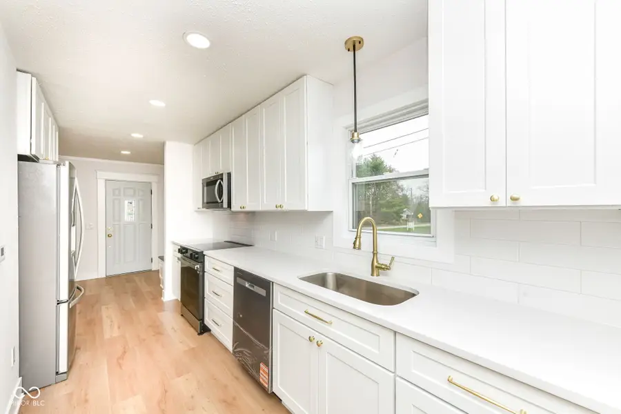 207 Linville Avenue, Whitestown, IN 46075 - #3