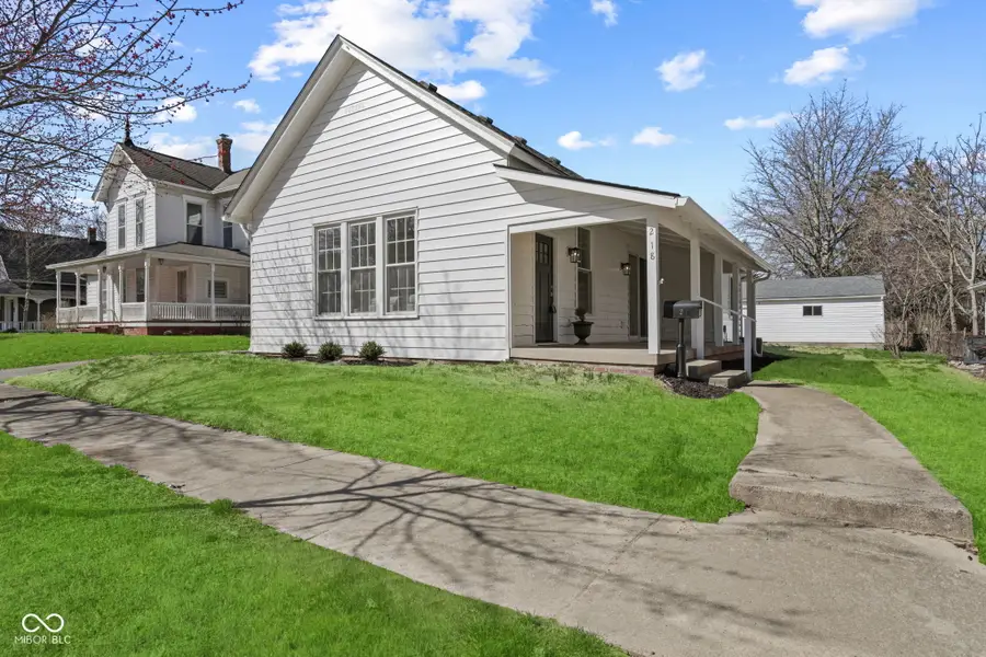 218 Walnut Street, Greenfield, IN 46140 - #2