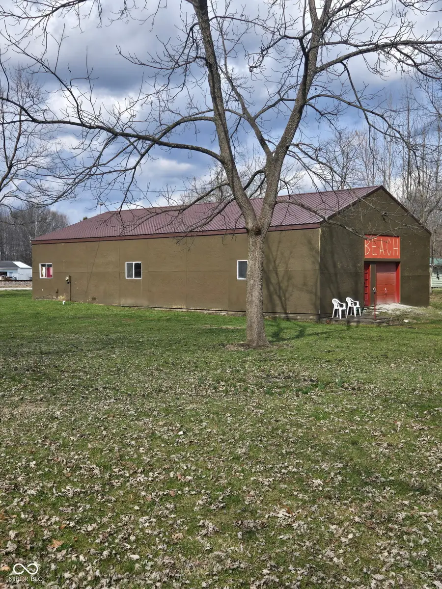 8225 E Lincoln Street, Butlerville, IN 47223 - #2