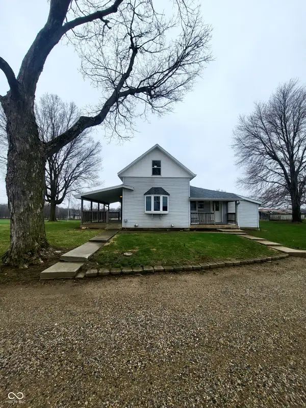 2554 S Barker Road, Veedersburg, IN 47987