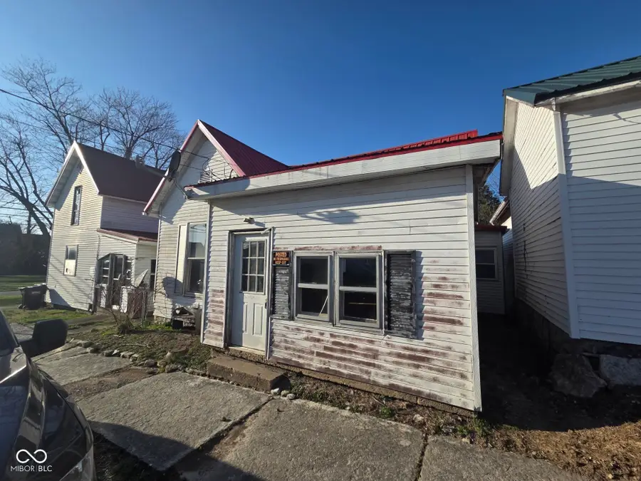 204 E Mulberry Street, Westport, IN 47283 - #2