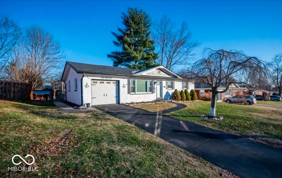 512 Cherokee Drive, New Albany, IN 47150 - #3