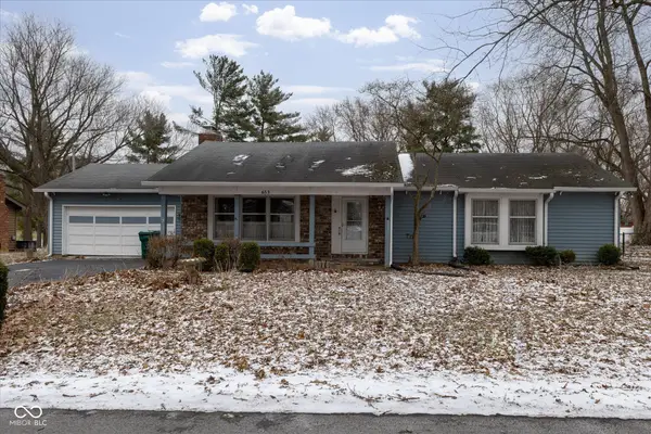 653 Russell Lake W Drive, Zionsville, IN 46077